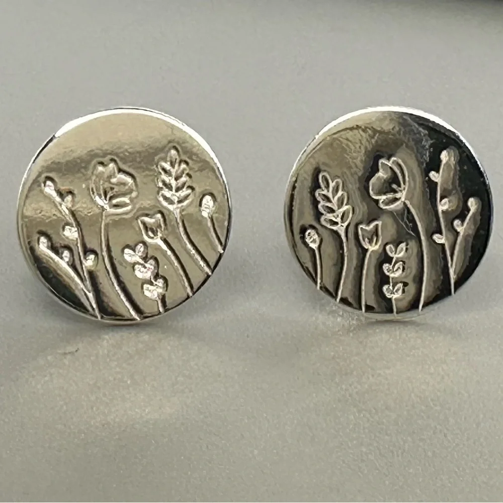 Sterling Silver Simple Flower Stud Earrings
